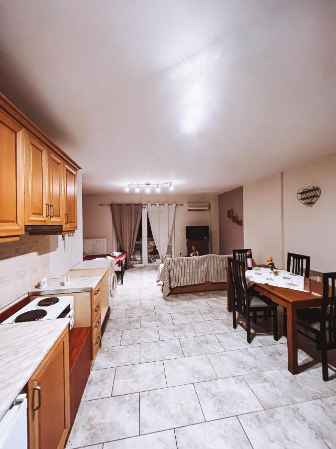 Ferienwohnung Picollino Xylokastro Exterior foto